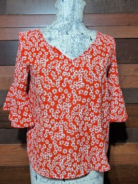 Sason Floral V-Neck Bell Sleeve Top - Red